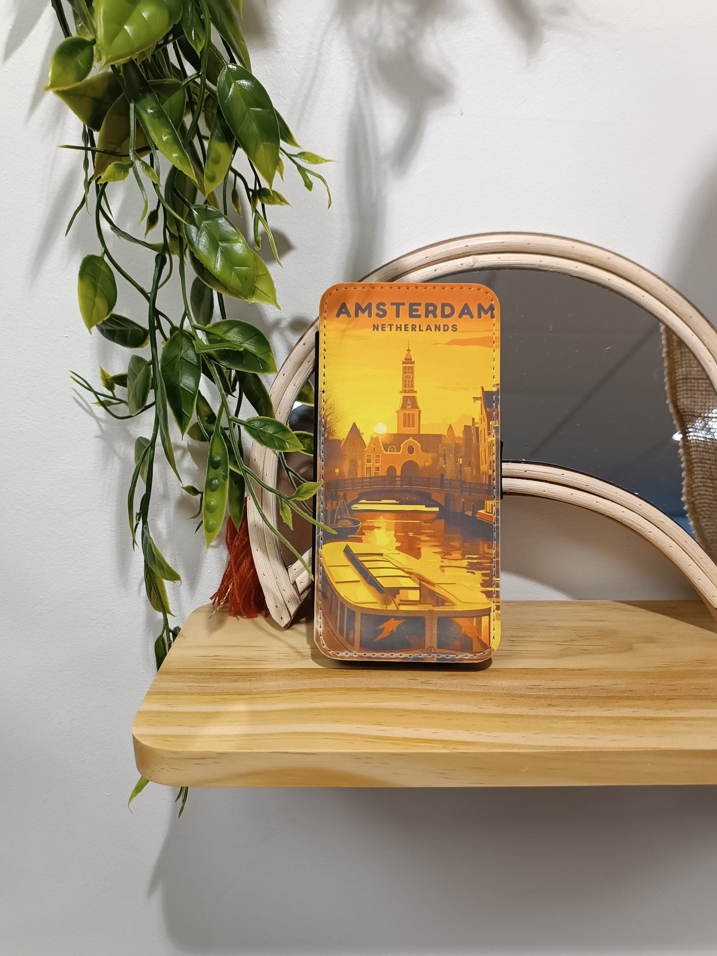 Customizable IPHONE - black outline