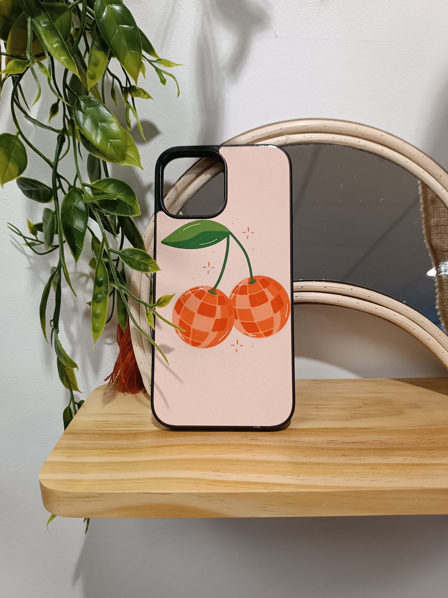 Customizable IPHONE - black outline